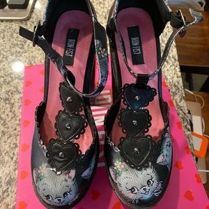 Iron fist T strap cat lady platform shoe